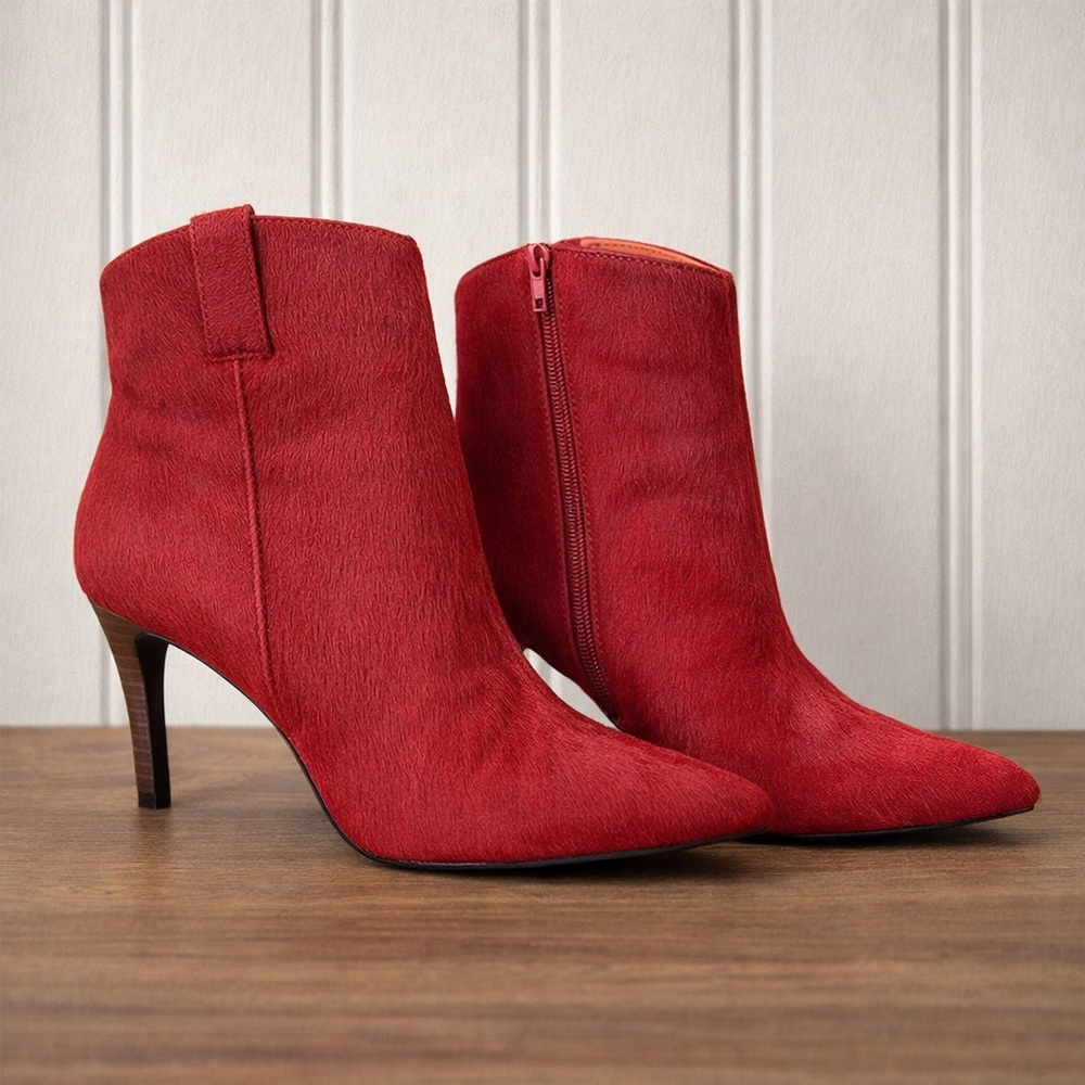 🖤 Lucky Brand Red Calf Hair Ankle Boots · Pointed Toe · 3.5” Heel · Size 6.5